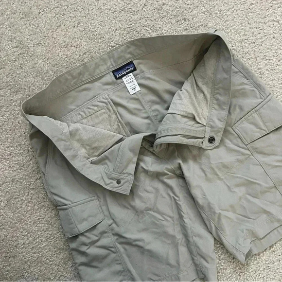 Patagonia Men’s Roving Cargo Shorts Size 36 Style# 5875510” Inseam Khaki Outdoor - Picture 8 of 15